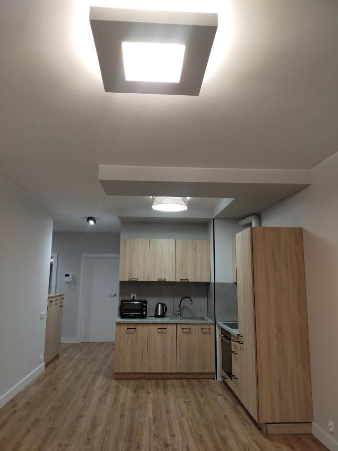 ורשה Fajny Apartament Z Parkingiem, Obok Metra. מראה חיצוני תמונה