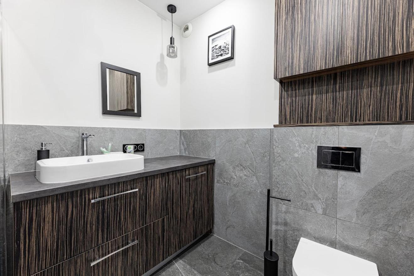 ורשה Fajny Apartament Z Parkingiem, Obok Metra. מראה חיצוני תמונה