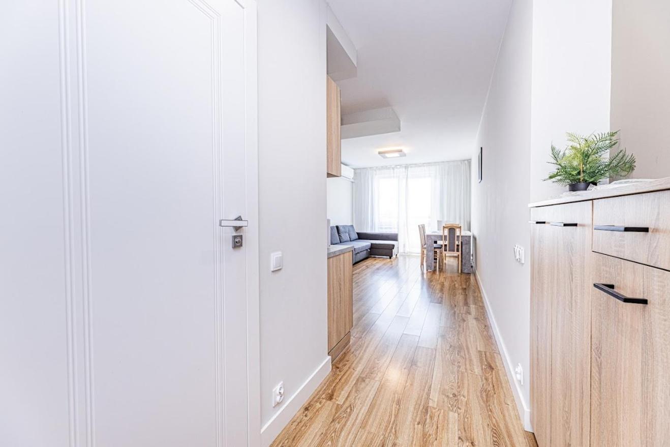 ורשה Fajny Apartament Z Parkingiem, Obok Metra. מראה חיצוני תמונה