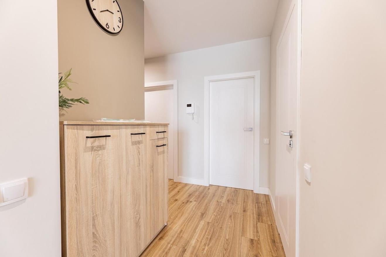 ורשה Fajny Apartament Z Parkingiem, Obok Metra. מראה חיצוני תמונה